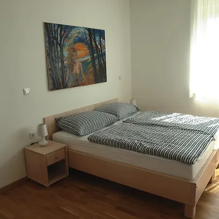 Bed & Breakfast Julija 3*