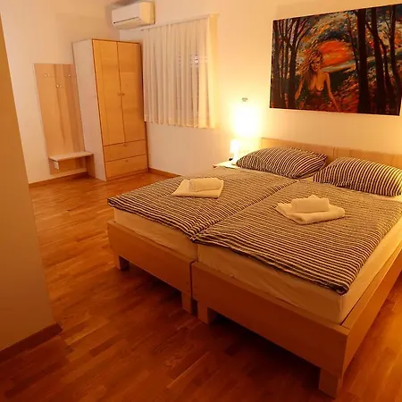 Julija Bed & Breakfast