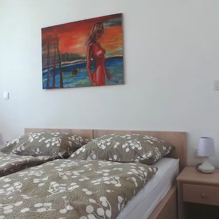 Nocleg ze śniadaniem Julija 3*